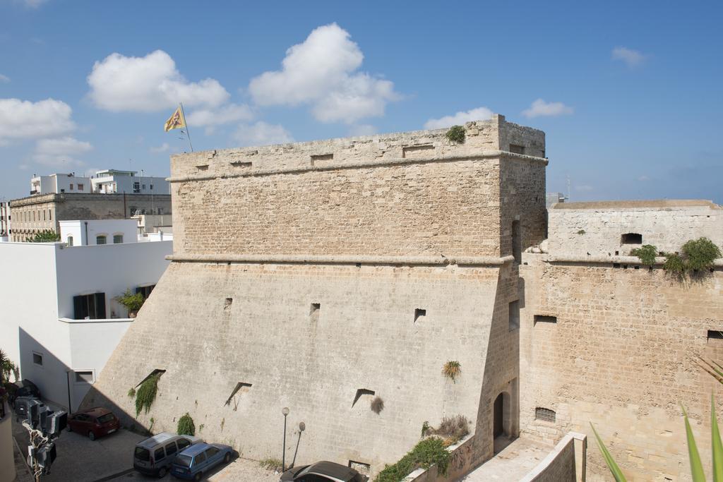 Locanda Degli Angioini Locazione Turistica Hotel Mola di Bari Bagian luar foto