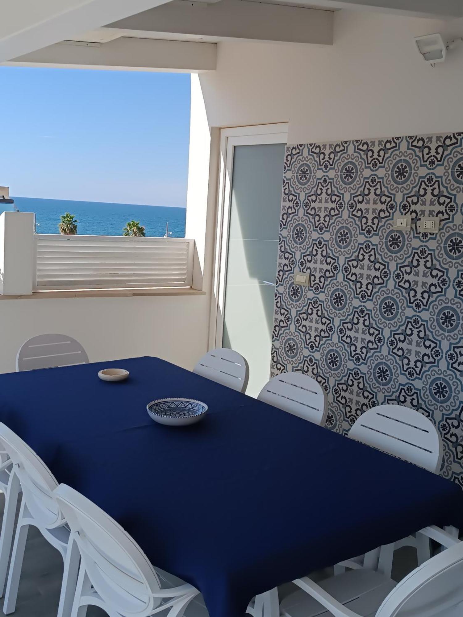 Locanda Degli Angioini Locazione Turistica Hotel Mola di Bari Bagian luar foto