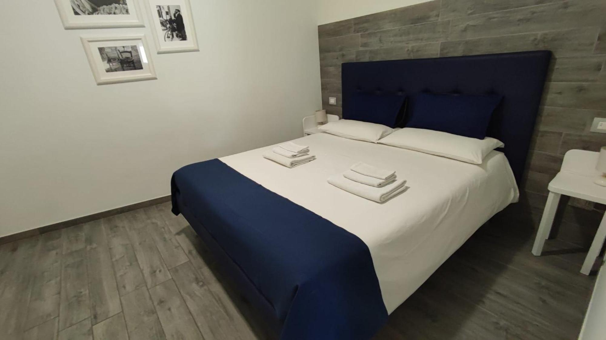Locanda Degli Angioini Locazione Turistica Hotel Mola di Bari Bagian luar foto